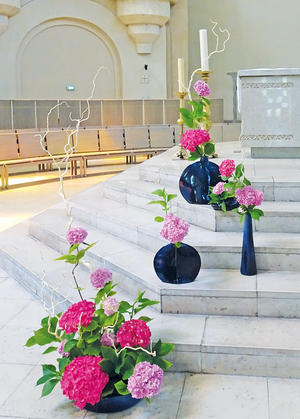 Vous fleurissez ou vous aimeriez fleurir vos églises ?